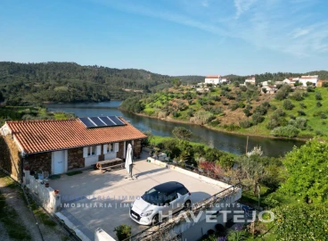 Moradia T3 para Venda em Aldeia do Mato e Souto