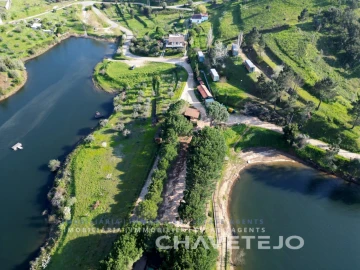 Moradia T3 para Venda em Aldeia do Mato e Souto