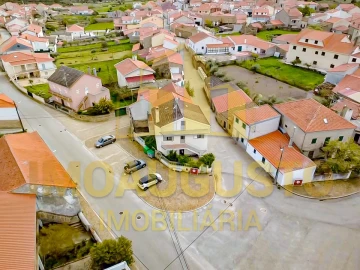 Moradia T2 para Venda em Nave de Haver