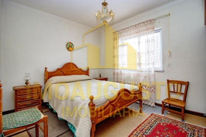 Moradia T2 para Venda em Nave de Haver