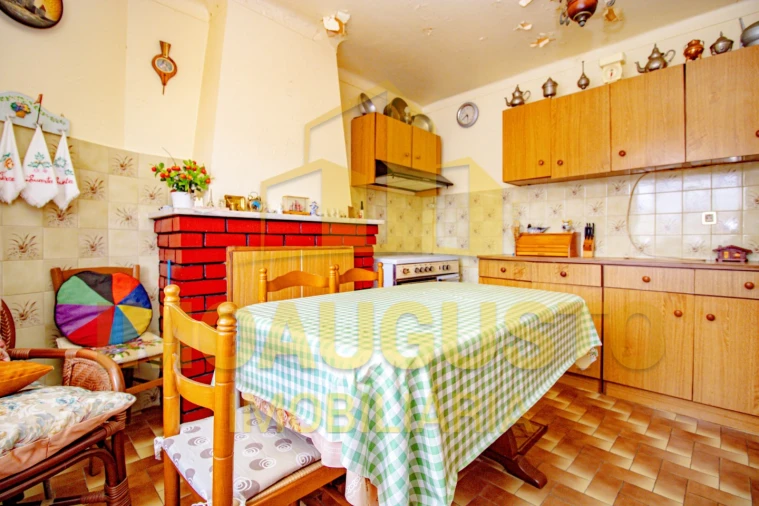 Moradia T2 para Venda em Nave de Haver Foto 6