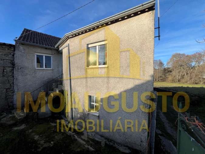 Moradia T2 para Venda em Marmeleiro Foto 2