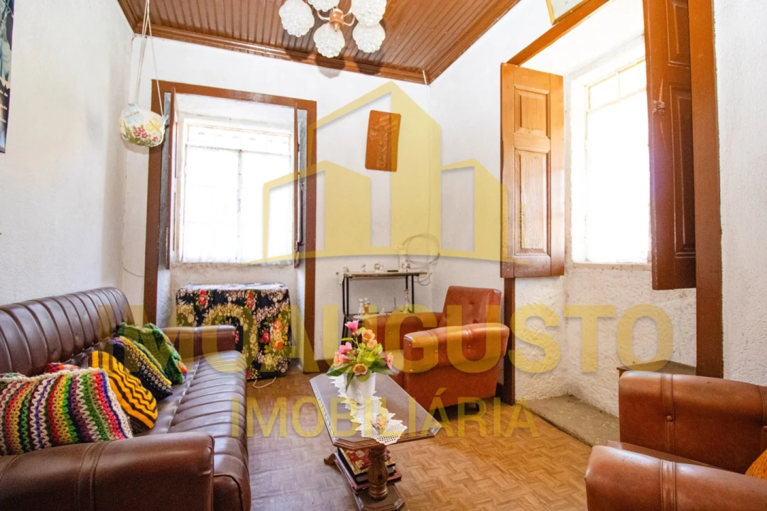 Moradia T3 para Venda em Freches e Torres Foto 11