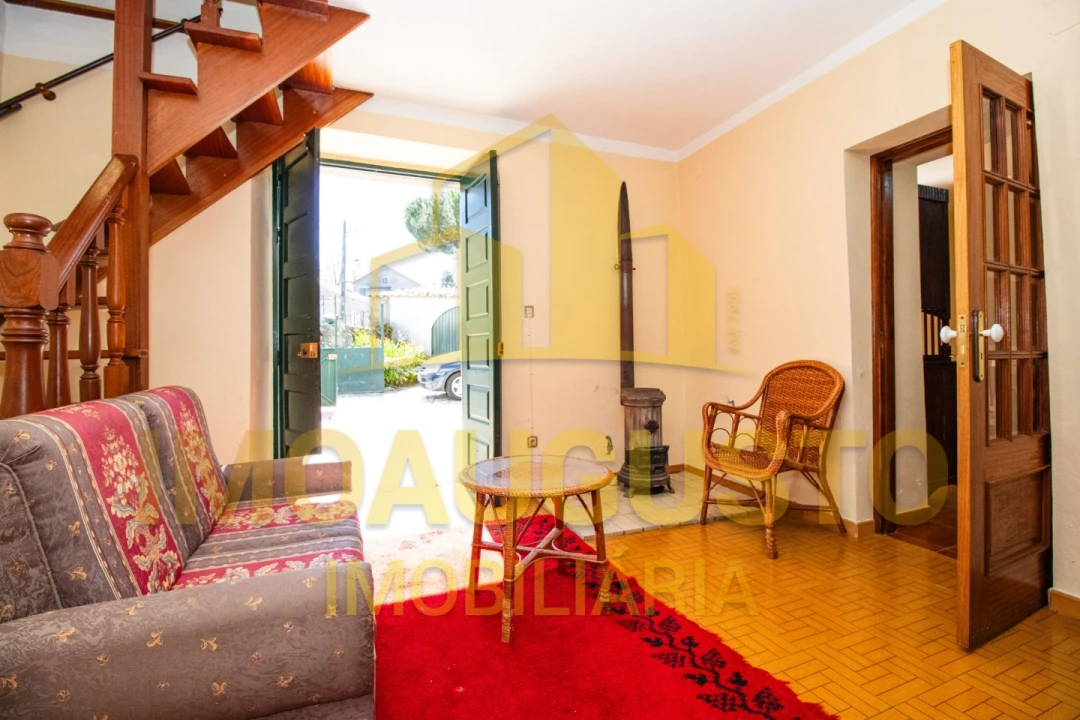 Moradia T4 para Venda em Baraçal Foto 11