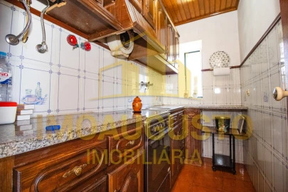 Moradia T4 para Venda em Baraçal