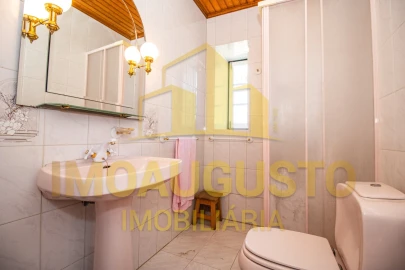 Moradia T4 para Venda em Baraçal