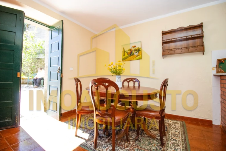 Moradia T4 para Venda em Baraçal Foto 6