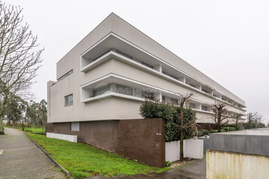 Moradia T4 para Venda em Milheiros Foto 39