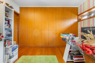 Moradia T4 para Venda em Milheiros