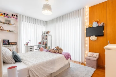 Moradia T4 para Venda em Milheiros