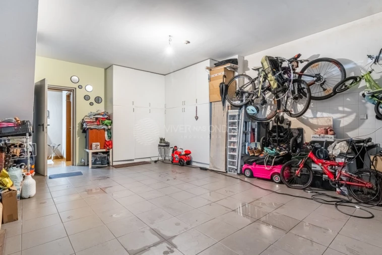 Moradia T4 para Venda em Milheiros Foto 34