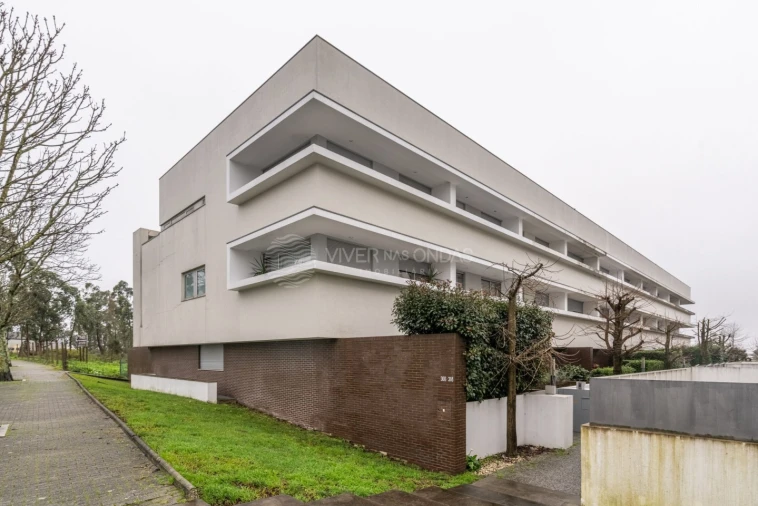 Moradia T4 para Venda em Milheiros Foto 39