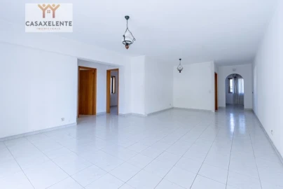 Apartamento T2 para Venda em Quarteira