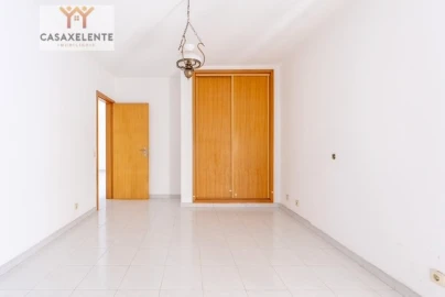 Apartamento T2 para Venda em Quarteira