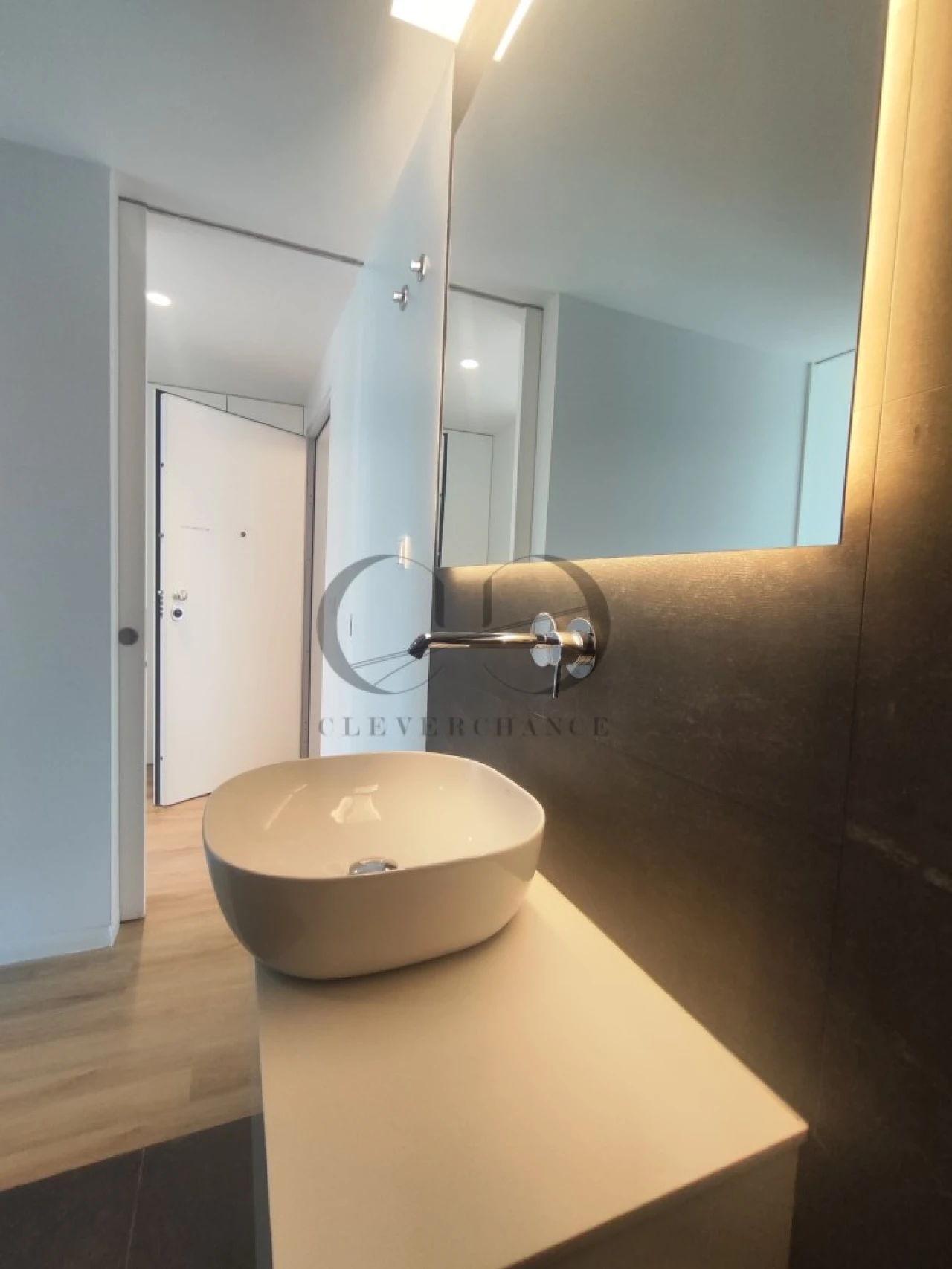 Apartamento T1 para Venda em Mafamude e Vilar do Paraíso Foto 10