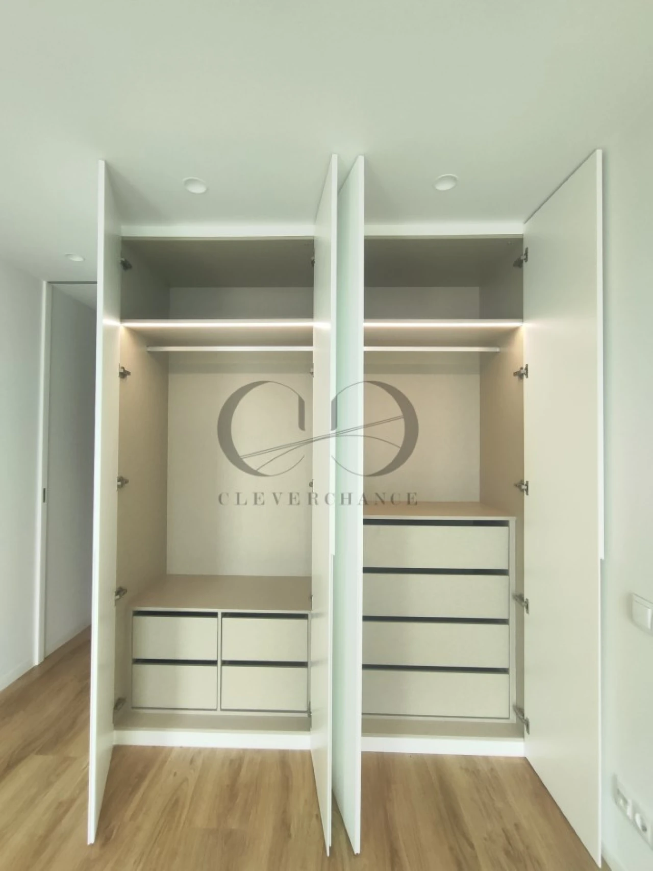 Apartamento T1 para Venda em Mafamude e Vilar do Paraíso Foto 12