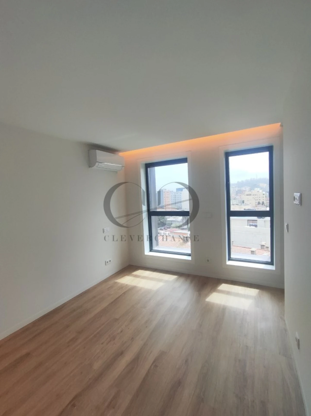 Apartamento T1 para Venda em Mafamude e Vilar do Paraíso Foto 14