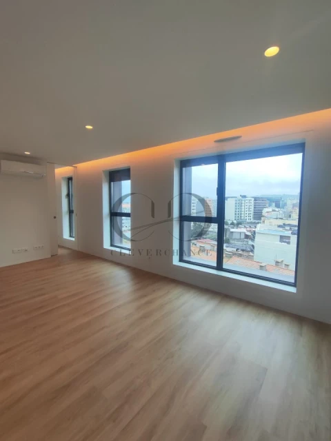 Apartamento T1 para Venda em Mafamude e Vilar do Paraíso
