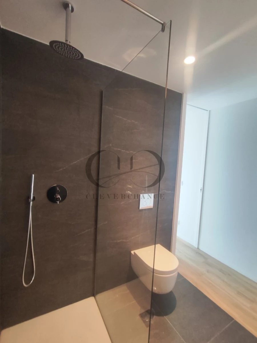 Apartamento T1 para Venda em Mafamude e Vilar do Paraíso Foto 9