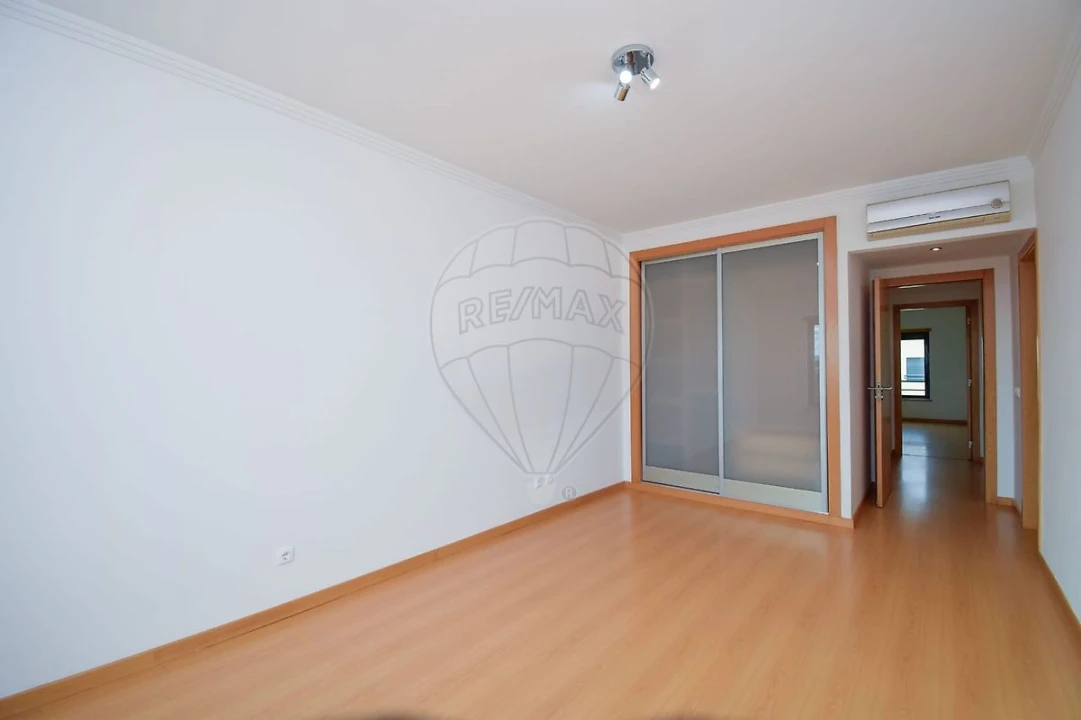 Apartamento T4 para Venda em Montijo e Afonsoeiro Foto 17