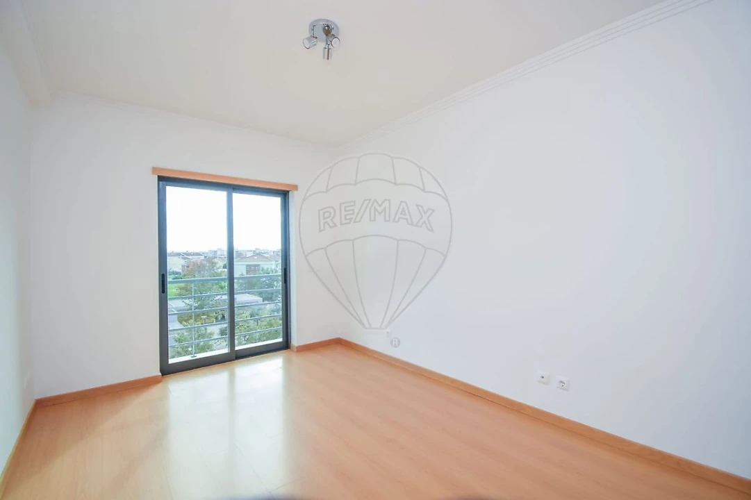 Apartamento T4 para Venda em Montijo e Afonsoeiro Foto 3