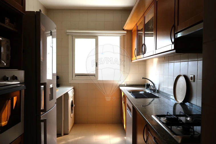 Apartamento T1 para Arrendamento em Parque das Nações Foto 13