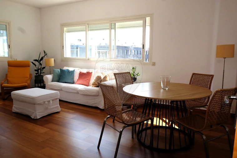 Apartamento T1 para Arrendamento em Parque das Nações Foto 2