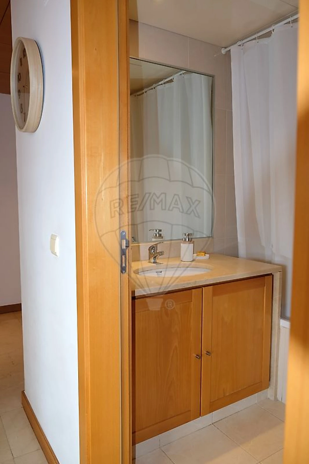 Apartamento T1 para Arrendamento em Parque das Nações Foto 16