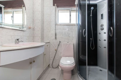 Apartamento T2 para Arrendamento em Alto do Seixalinho, Santo André e Verderena