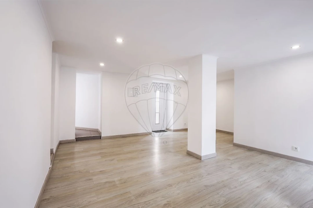 Moradia T2 para Venda em Ramalhal Foto 11