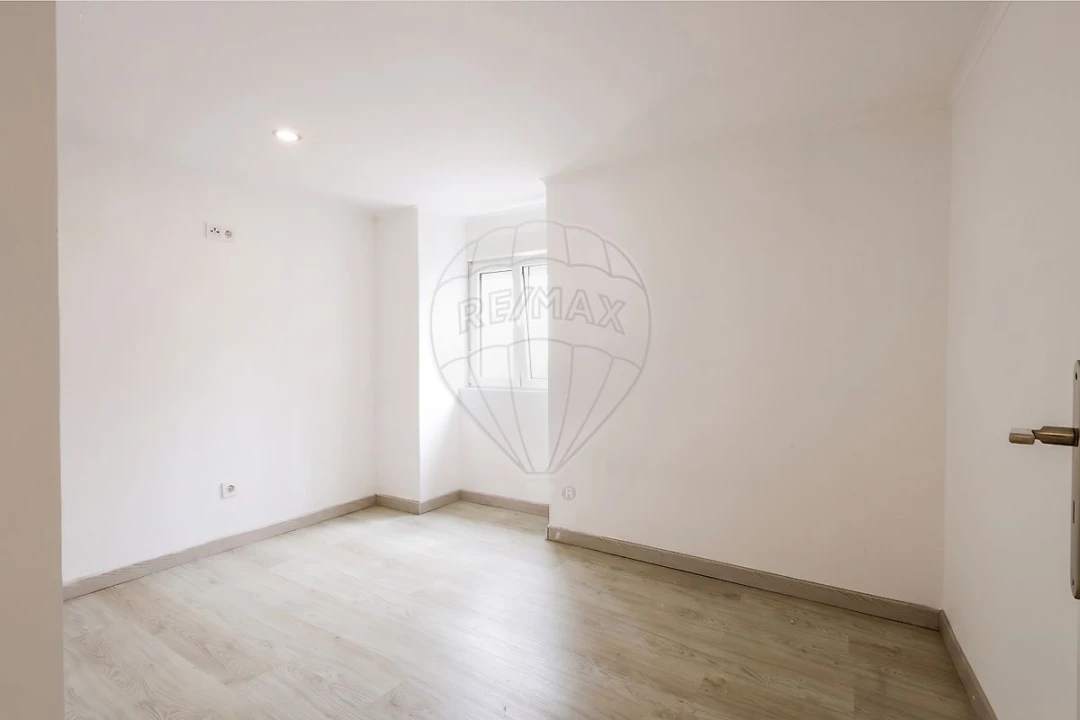 Moradia T2 para Venda em Ramalhal Foto 18