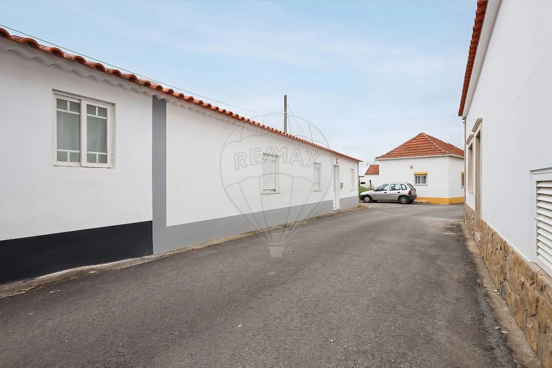 Moradia T2 para Venda em Ramalhal Foto 4