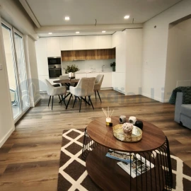 Apartamento T3 para Venda em Benfica