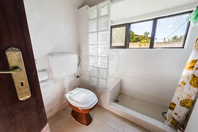 Moradia T4 para Venda em Carvalhal Foto 16