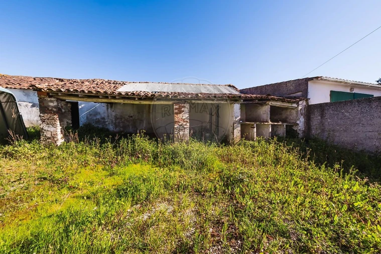 Moradia T4 para Venda em Carvalhal Foto 29