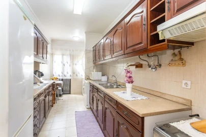 Apartamento T3 para Venda em Pontinha e Famões