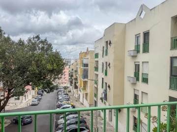 Apartamento T3 para Venda em Pontinha e Famões