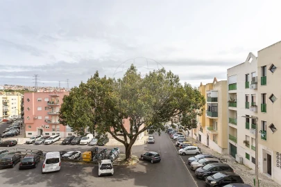 Apartamento T3 para Venda em Pontinha e Famões