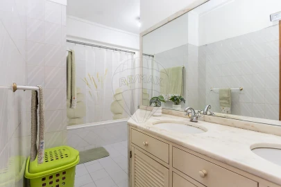 Apartamento T3 para Venda em Pontinha e Famões