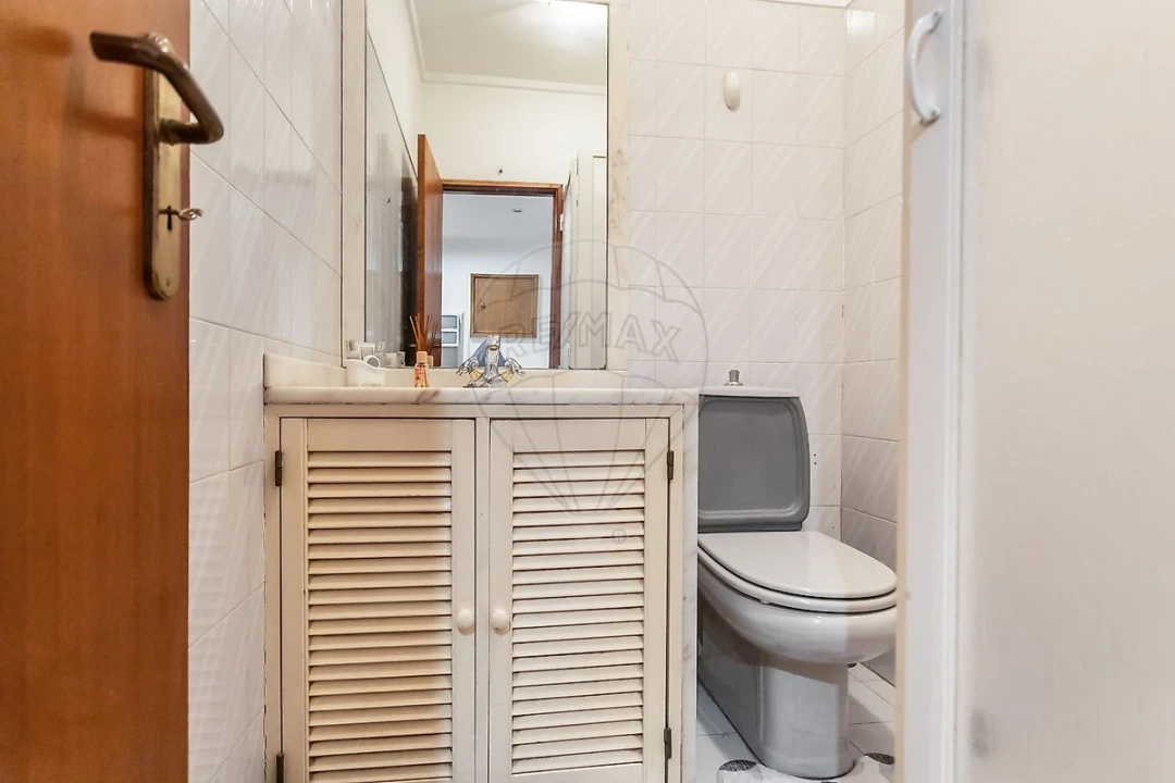 Apartamento T3 para Venda em Pontinha e Famões Foto 7