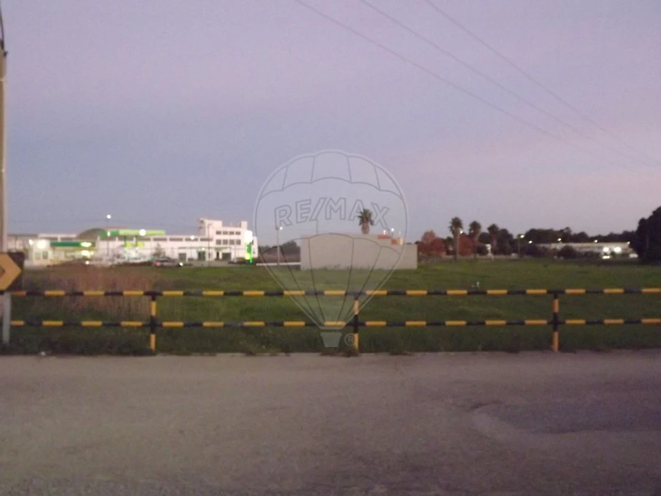 Apartamento T4 para Venda em Pinhal Novo Foto 2