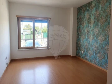 Apartamento T4 para Venda em Pinhal Novo