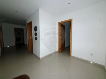 Apartamento T4 para Venda em Pinhal Novo