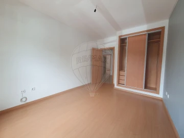 Apartamento T4 para Venda em Pinhal Novo