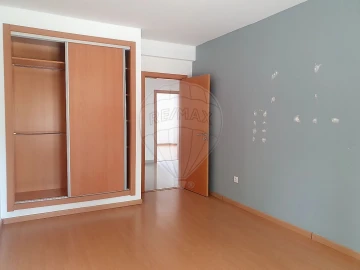 Apartamento T4 para Venda em Pinhal Novo