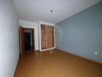 Apartamento T4 para Venda em Pinhal Novo