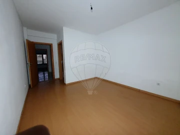 Apartamento T4 para Venda em Pinhal Novo