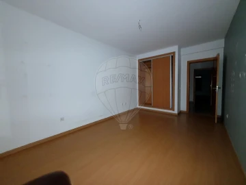 Apartamento T4 para Venda em Pinhal Novo