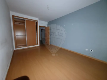Apartamento T4 para Venda em Pinhal Novo