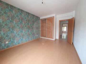 Apartamento T4 para Venda em Pinhal Novo